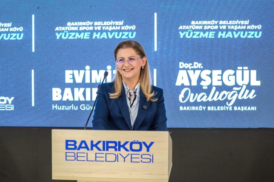 BAKIRKÖY BELEDİYESİ YÜZME HAVUZU YENİLENEN YÜZÜYLE AÇILDI