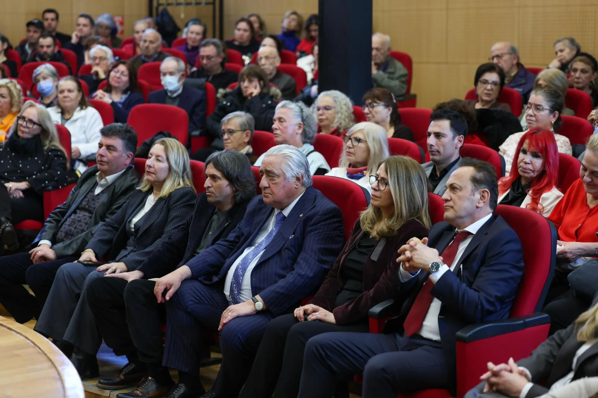 İLKER BAŞBUĞ BAKIRKÖYLÜLERLE BULUŞTU