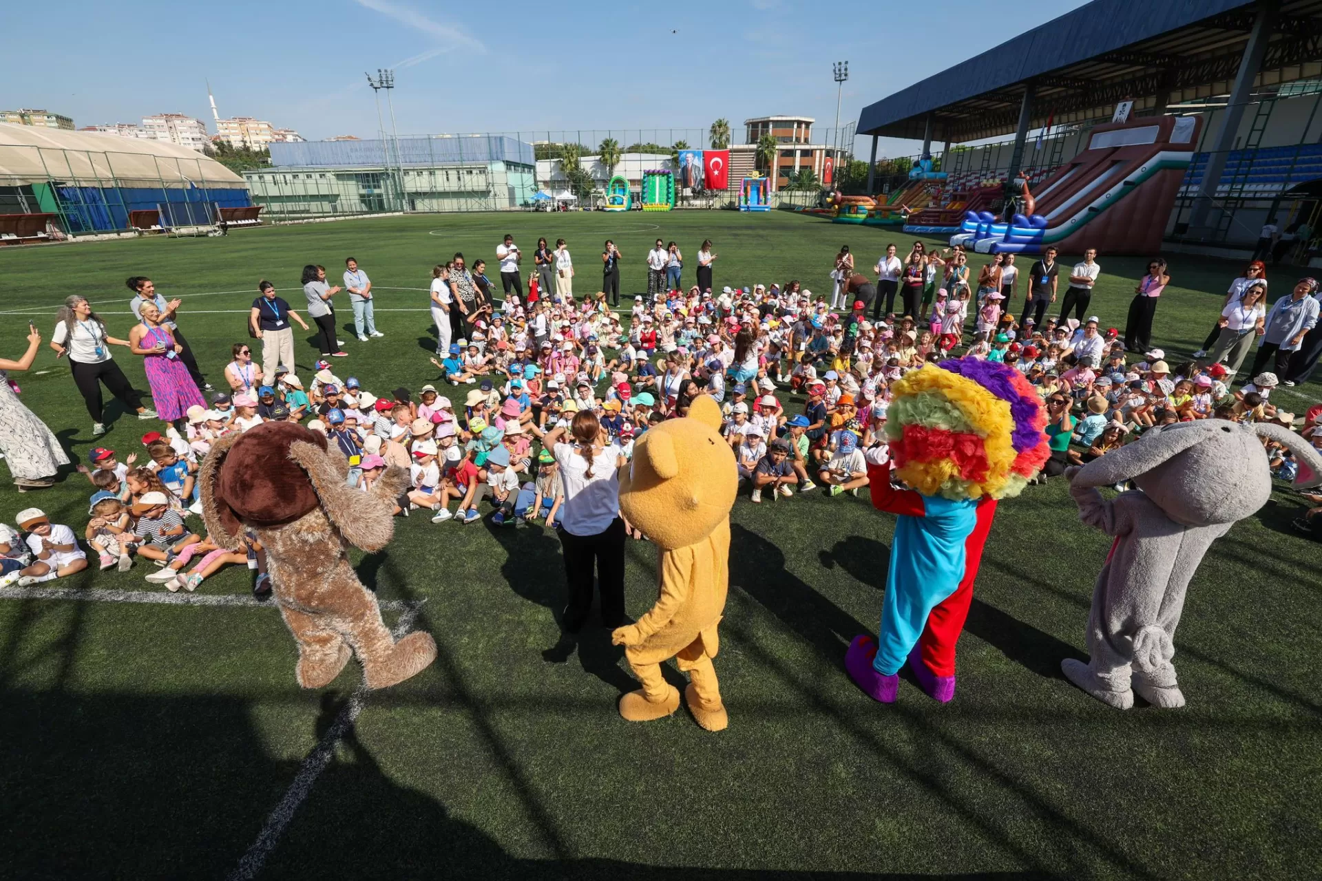 YUVAMIZ BAKIRKÖY YENİ DÖNEME ŞENLİKLE “MERHABA” DEDİ