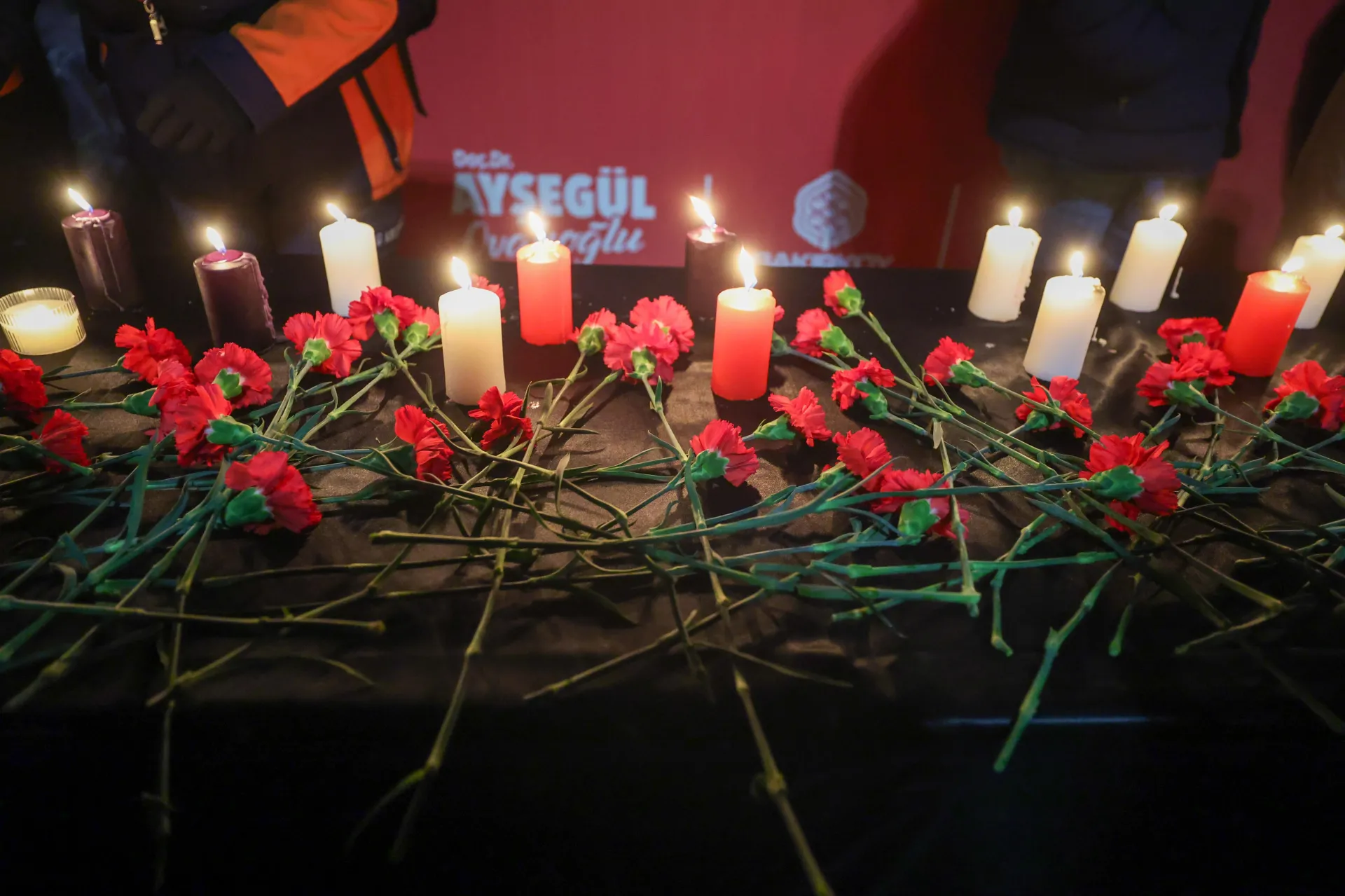 BAKIRKÖY’DE SAAT 04.17’DE “SESSİZ ANMA”