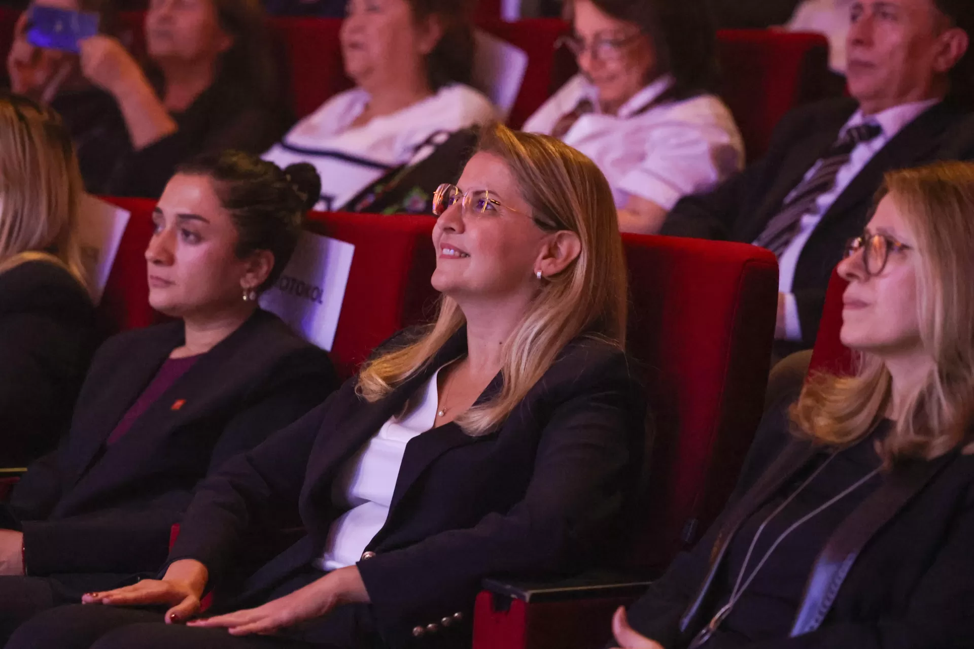 BAKIRKÖYLÜLER ATANIN HUZURUNDA