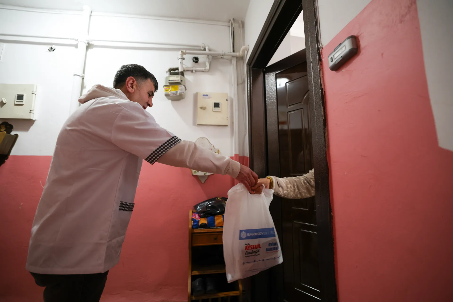 BAKIRKÖY BELEDİYESİ SOSYAL HİZMETLERLE DAYANIŞMAYI BÜYÜTTÜ