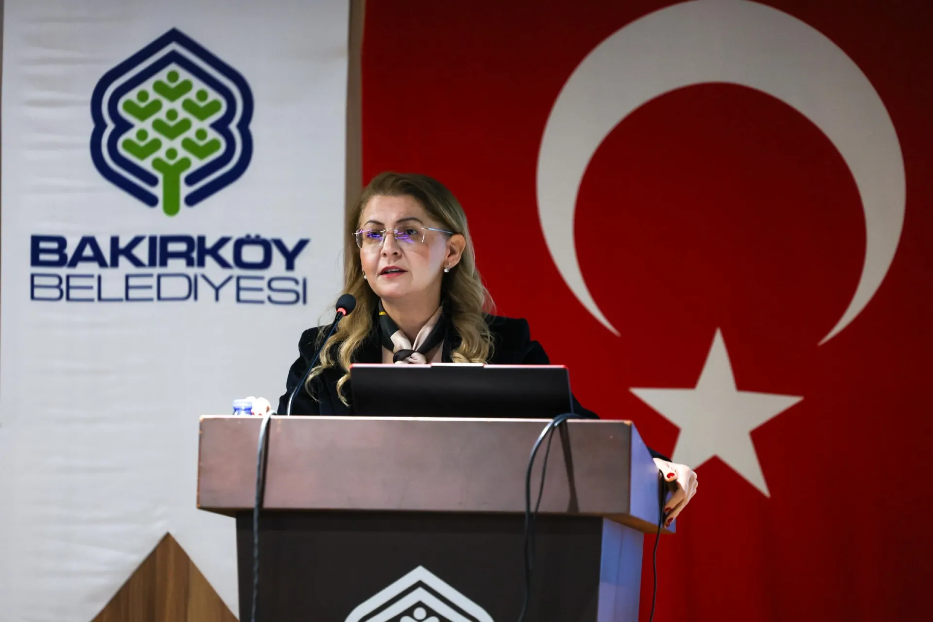 BAKIRKÖY’ÜN ADA BAZLI DÖNÜŞÜMÜ MASAYA YATIRILDI