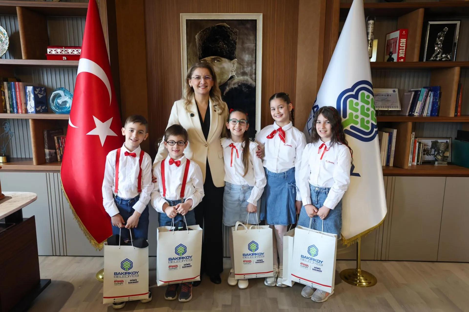 BAKIRKÖY’DE 23 NİSAN COŞKUSU