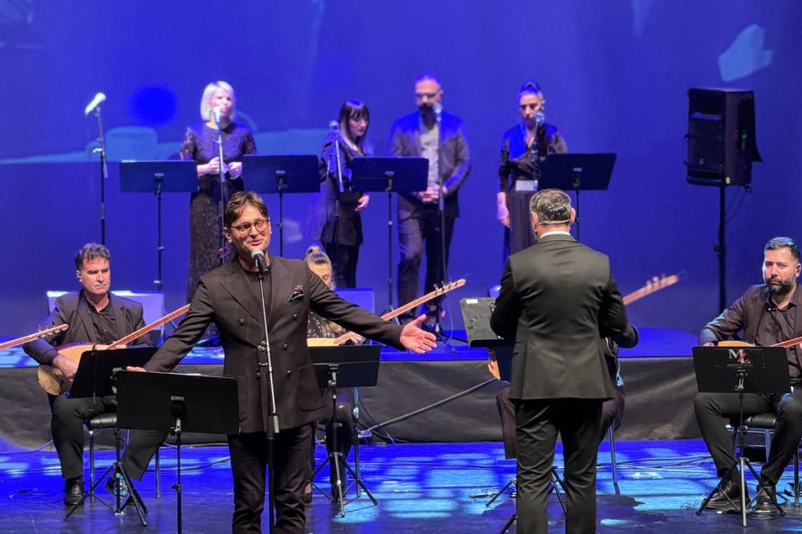 BAKIRKÖY’DE CUMHURİYET COŞKUSU TÜRK HALK MÜZİĞİ KONSERİYLE BAŞLADI