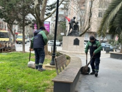 BAKIRKÖY’DE BAYRAM ÖNCESİ TEMİZLİK SEFERBERLİĞİ