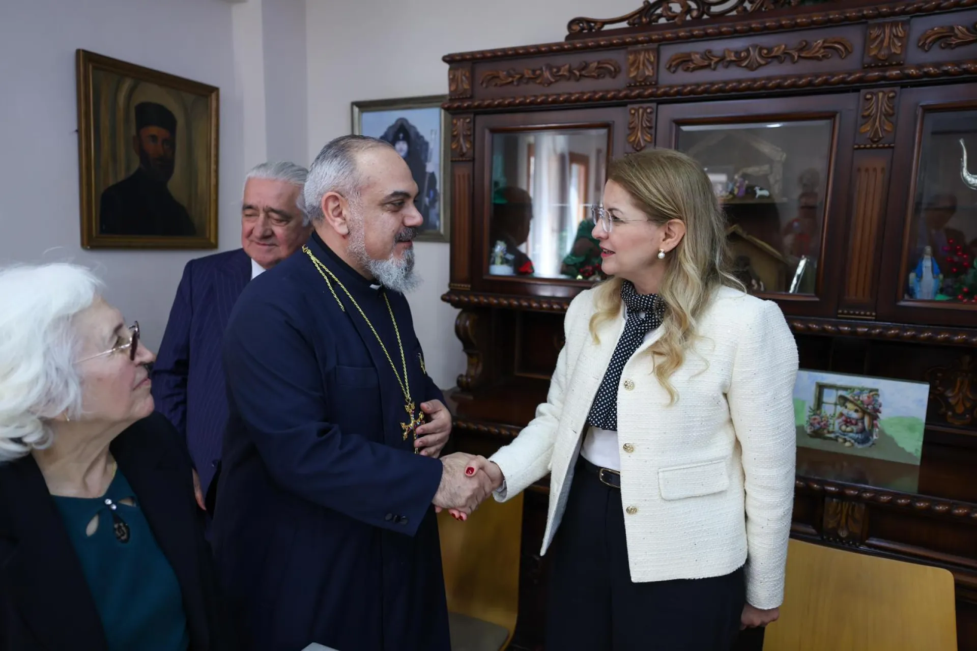 BAŞKAN OVALIOĞLU VATANDAŞLARIN PASKALYASINI KUTLADI