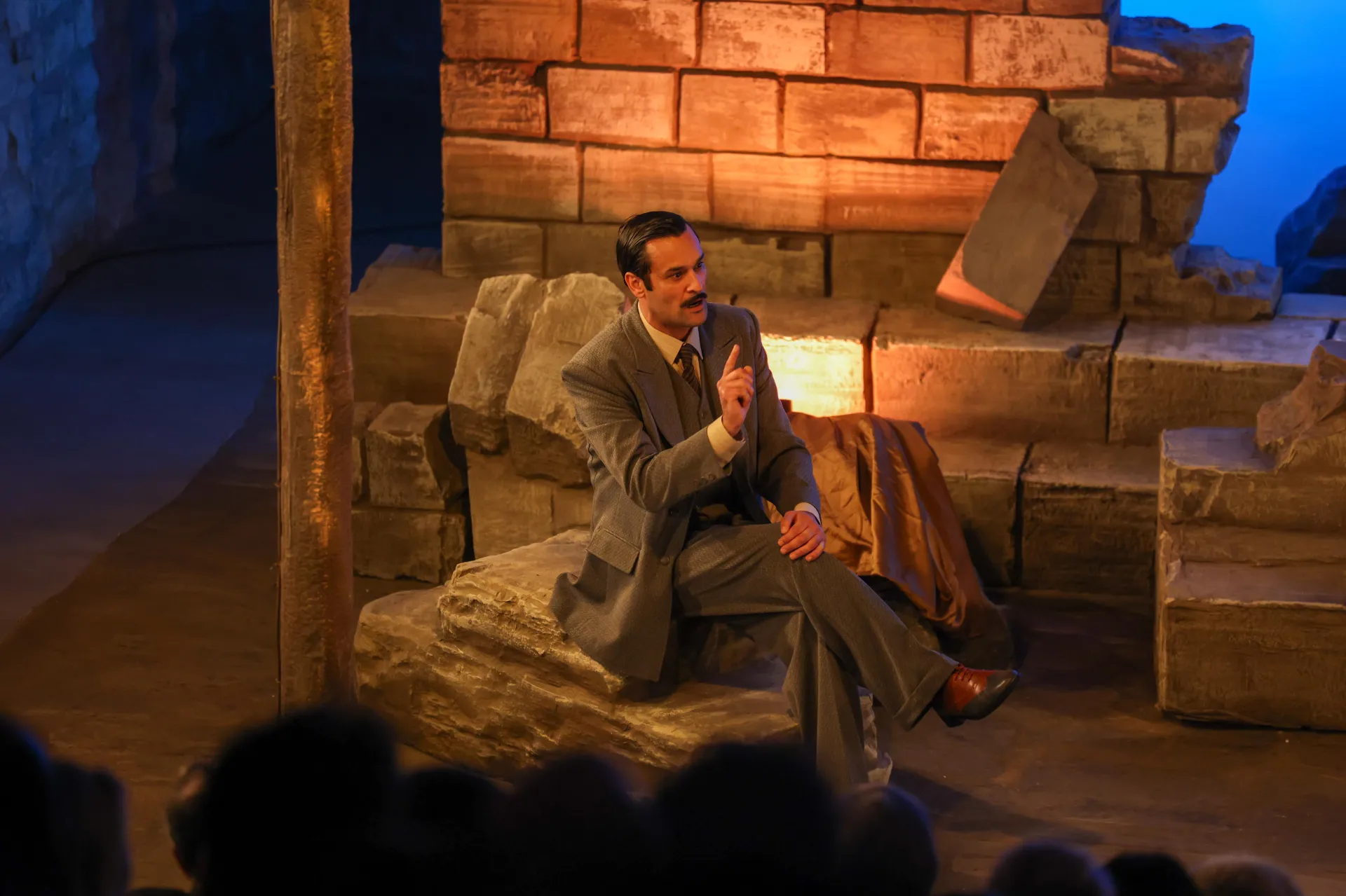 BAKIRKÖY BELEDİYE TİYATROLARI’NDAN YENİ OYUN