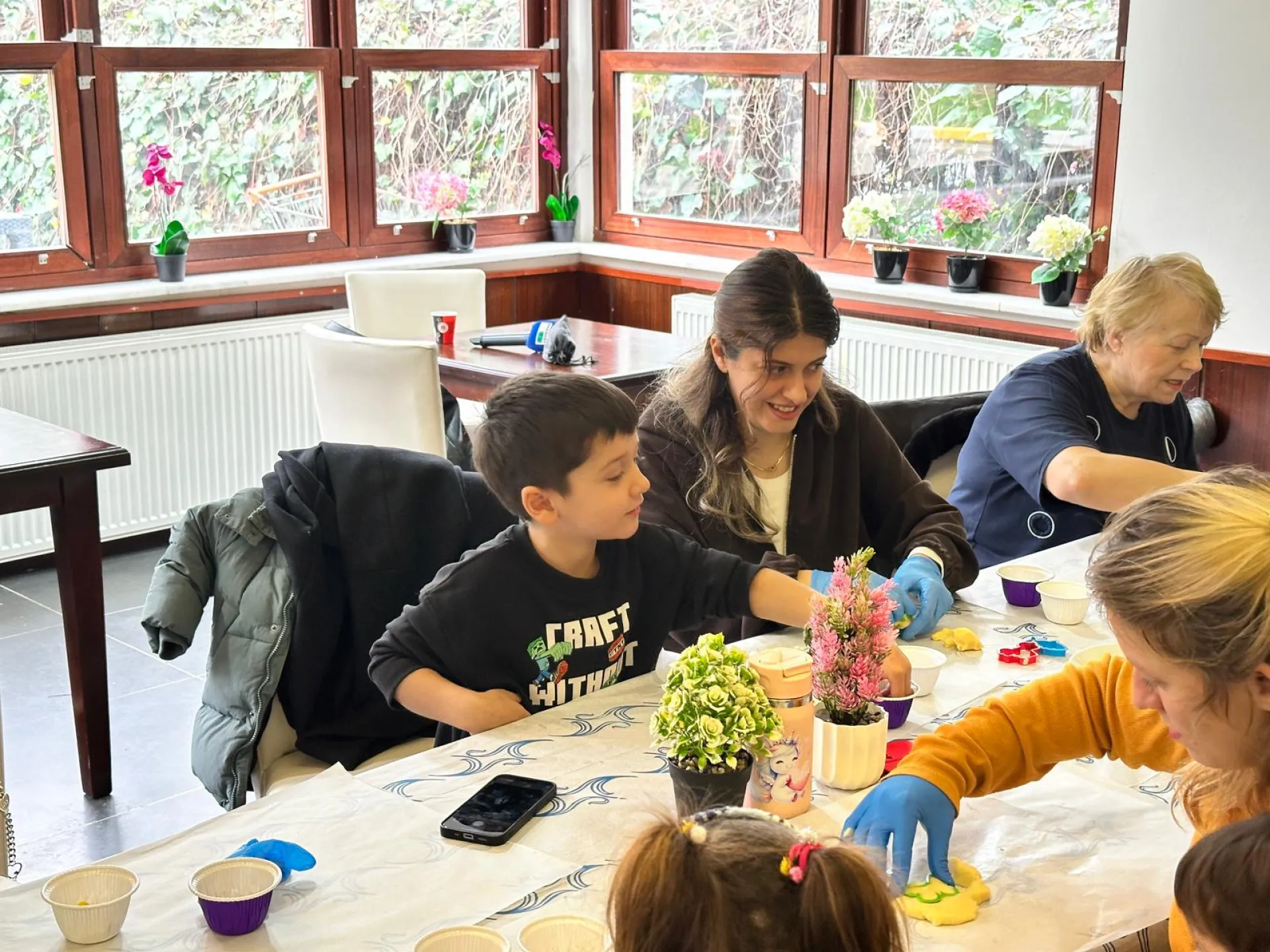 BAKIRKÖY BELEDİYESİ’NDEN KUŞAKLARI BULUŞTURAN KURABİYE ETKİNLİĞİ