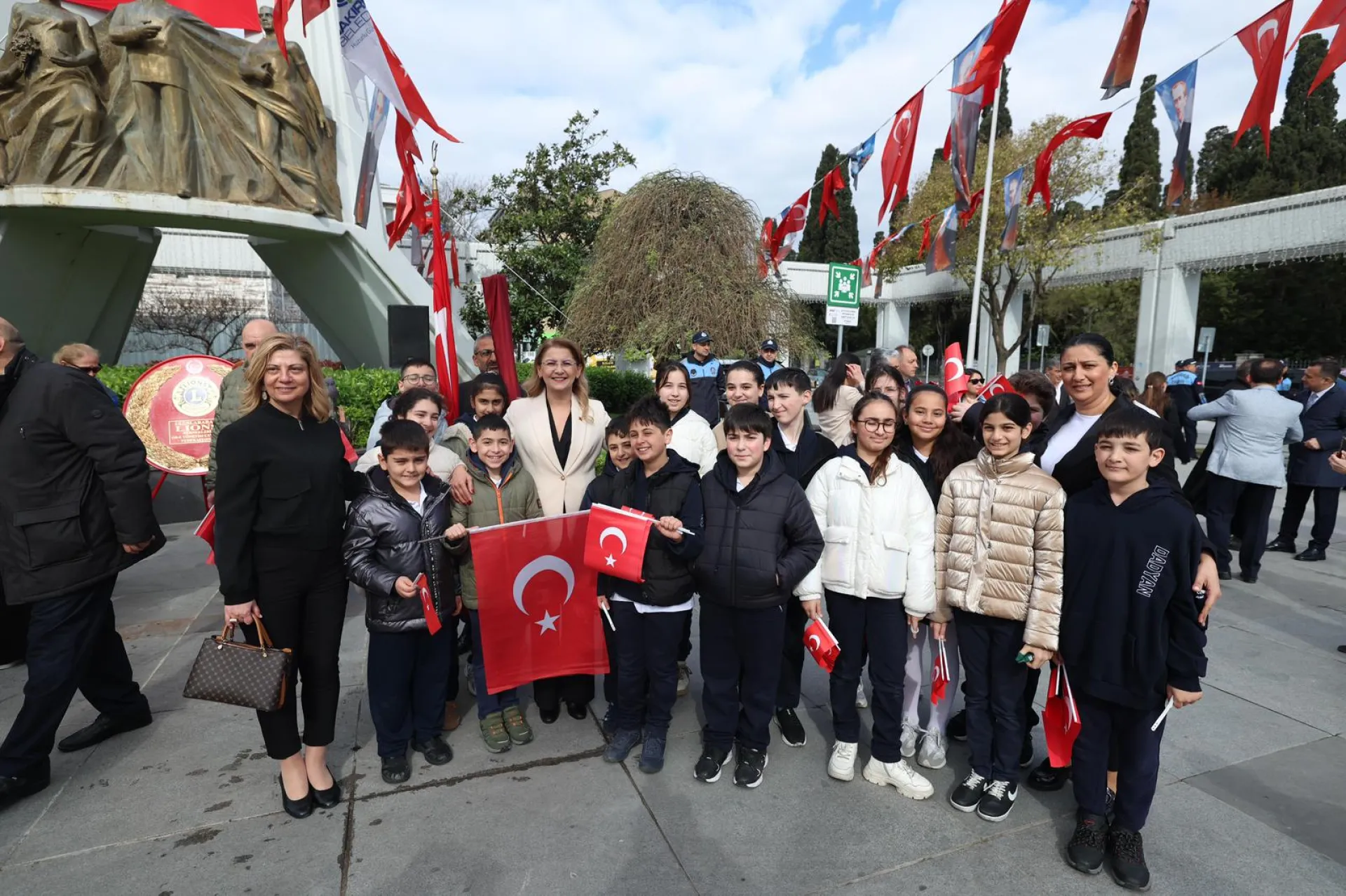 BAKIRKÖY’DE 23 NİSAN COŞKUSU