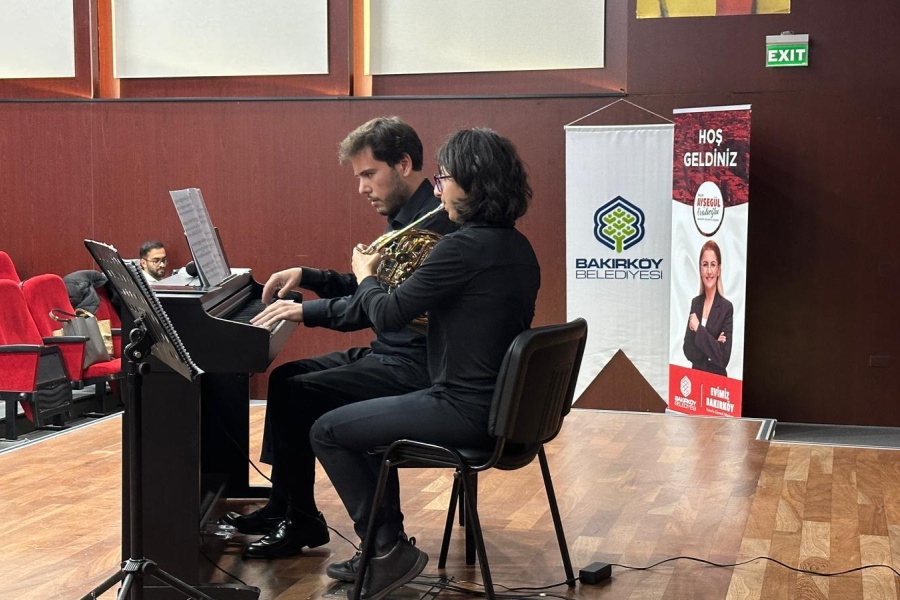 BAKIRKÖY’DE “İŞ ÇIKIŞI KONSERLERİ”
