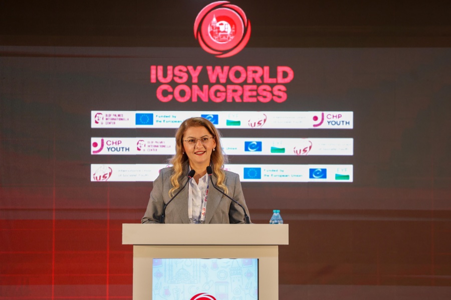 BAŞKAN OVALIOĞLU SOSYALİST ENTERNASYONAL GENÇLİK BİRLİĞİ TOPLANTISINDA KONUŞTU