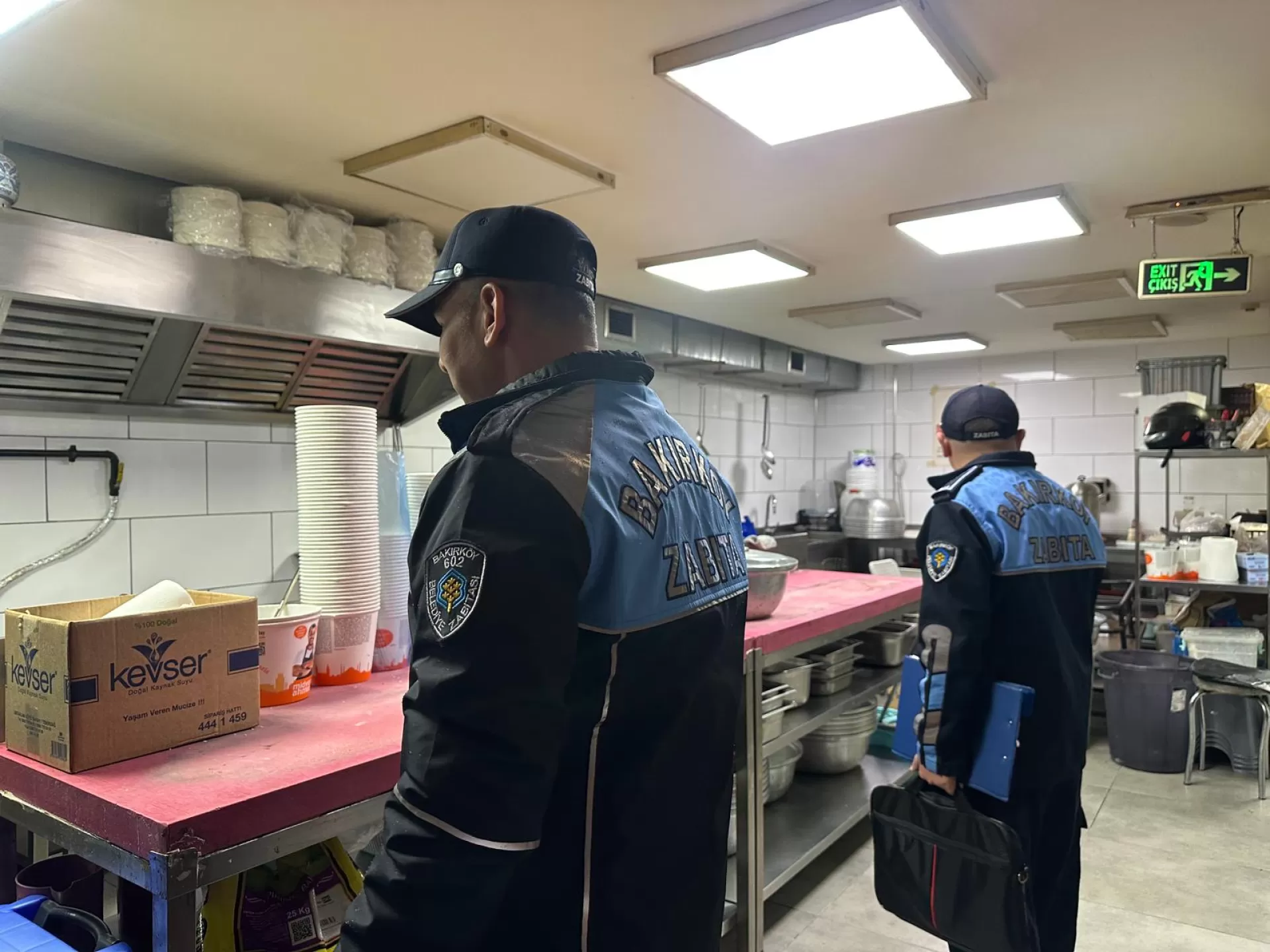 BAKIRKÖY ZABITASINDAN YİYECEK İÇECEK İŞLETMELERİNE SIKI DENETİM