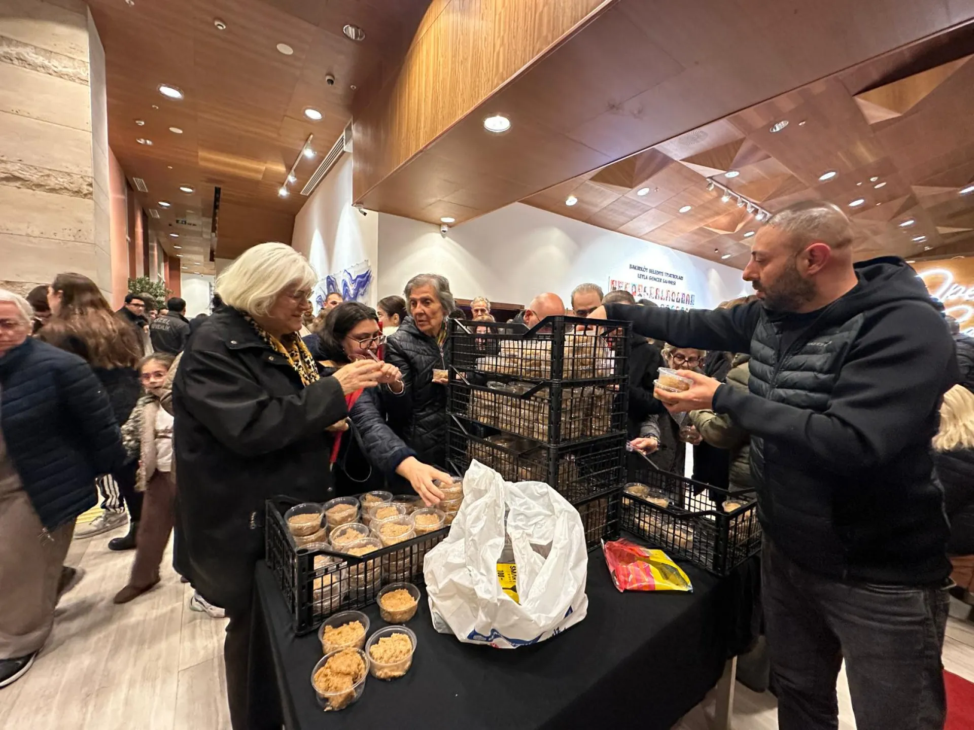 BAKIRKÖY’DE ÇANAKKALE RUHU TÜRKÜLERLE YAŞATILDI