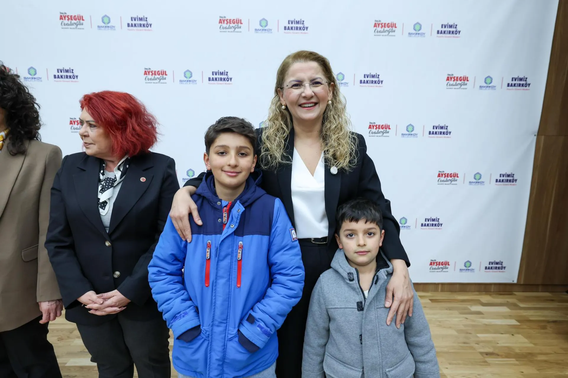 BAŞKAN OVALIOĞLU PERSONELİYLE BAYRAMLAŞTI