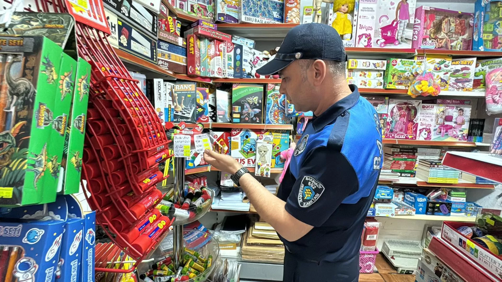 BAKIRKÖY’DE OKUL VE KIRTASİYELERE SIKI DENETİM