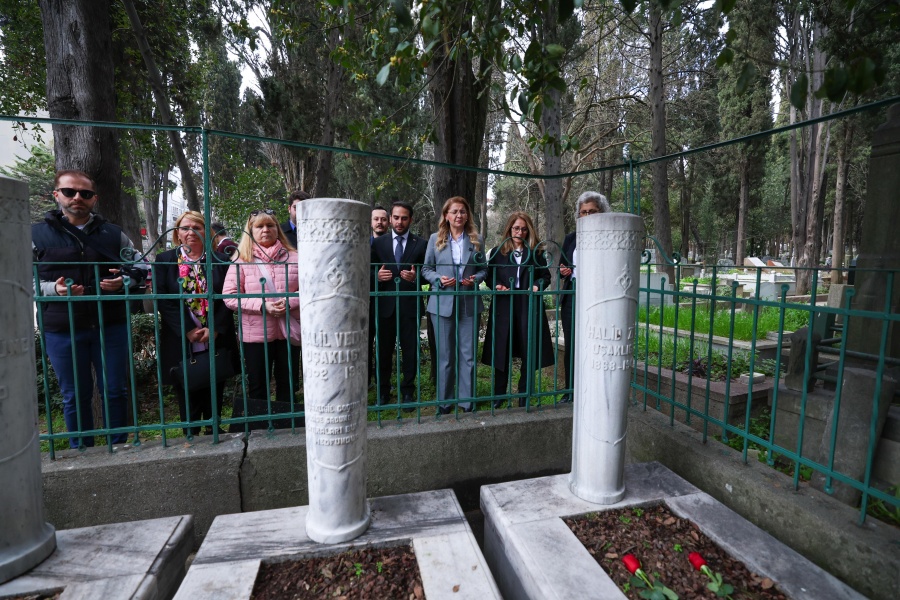 HALİD ZİYA UŞAKLIGİL MEZARI BAŞINDA ANILDI