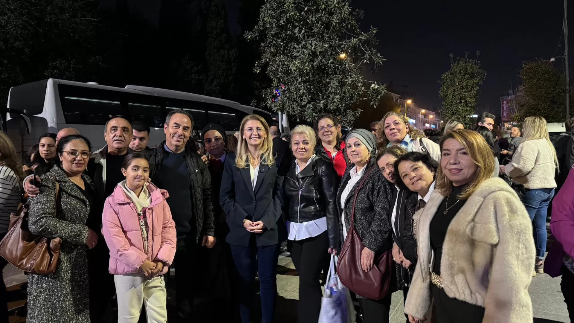 BAKIRKÖYLÜLER ATANIN HUZURUNDA