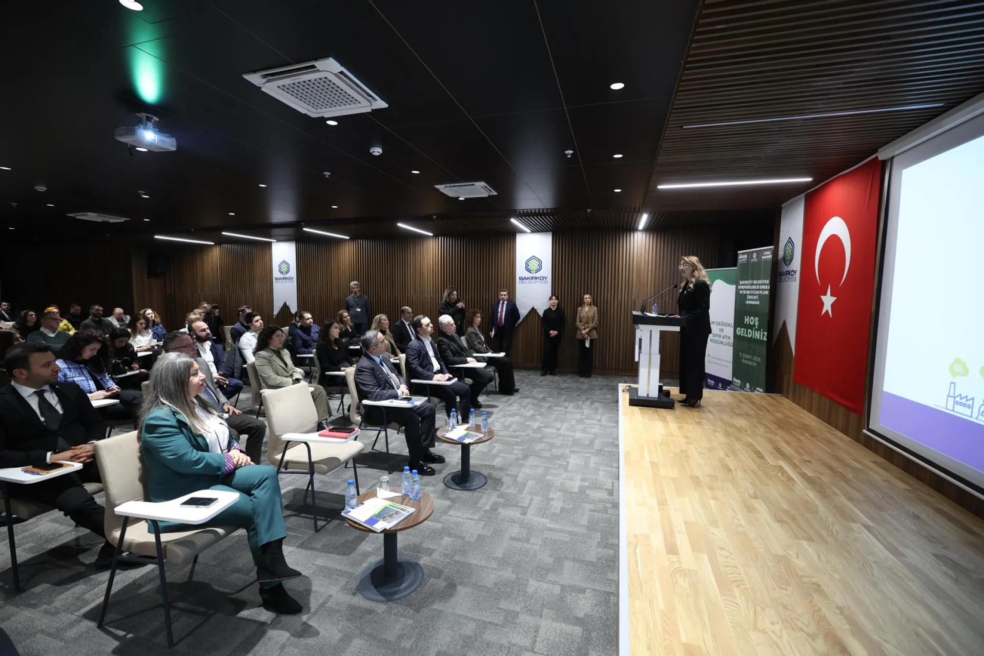 BAKIRKÖY’DE SÜRDÜRÜLEBİLİR ENERJİ VE İKLİM EYLEM PLANI TANITILDI