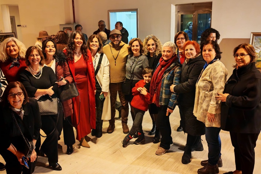 BAKIRKÖY’DE KURSİYERLERDEN KARMA RESİM SERGİSİ