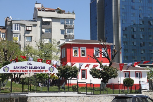 Cumhuriyet ve Demokrasi Evimizi Baştan Sona Yeniledik