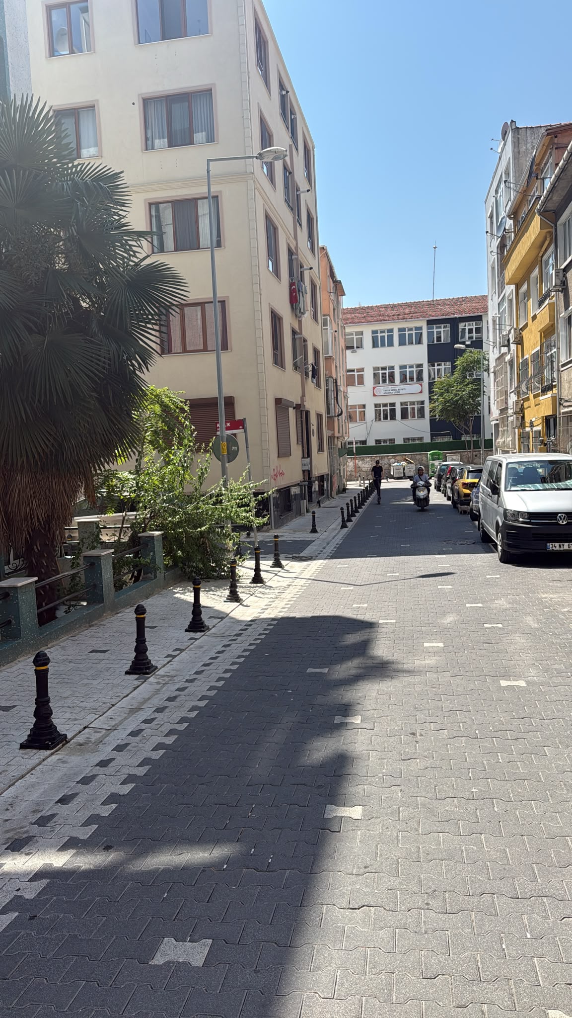 Mektep Yolu Sokak Yenilendi