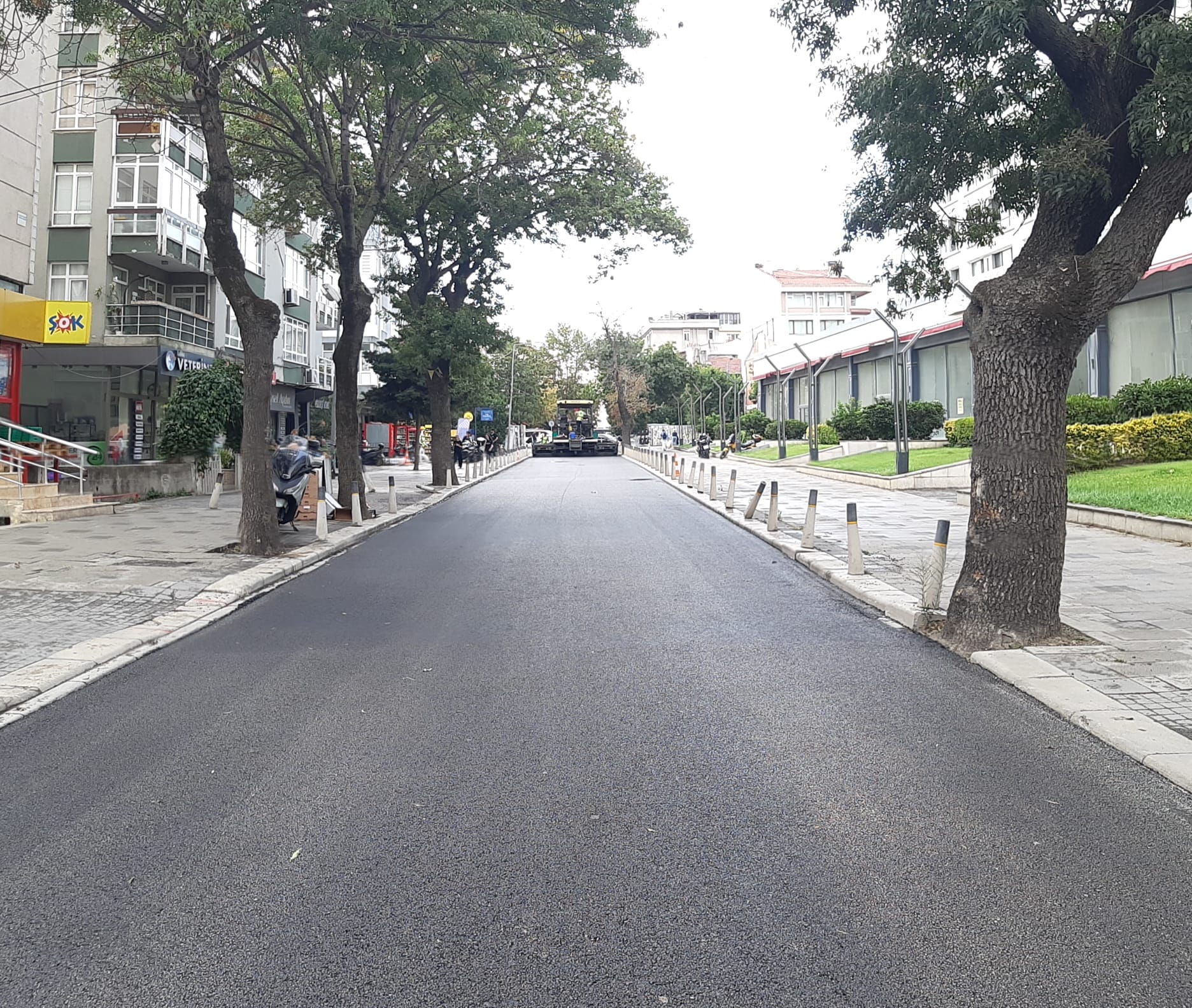 Zuhuratbaba Caddesi Asfalt Çalışması