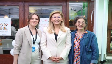 Bakırköy’de Anneler Günü’nde 3 Kuşak Bir Araya Geldi