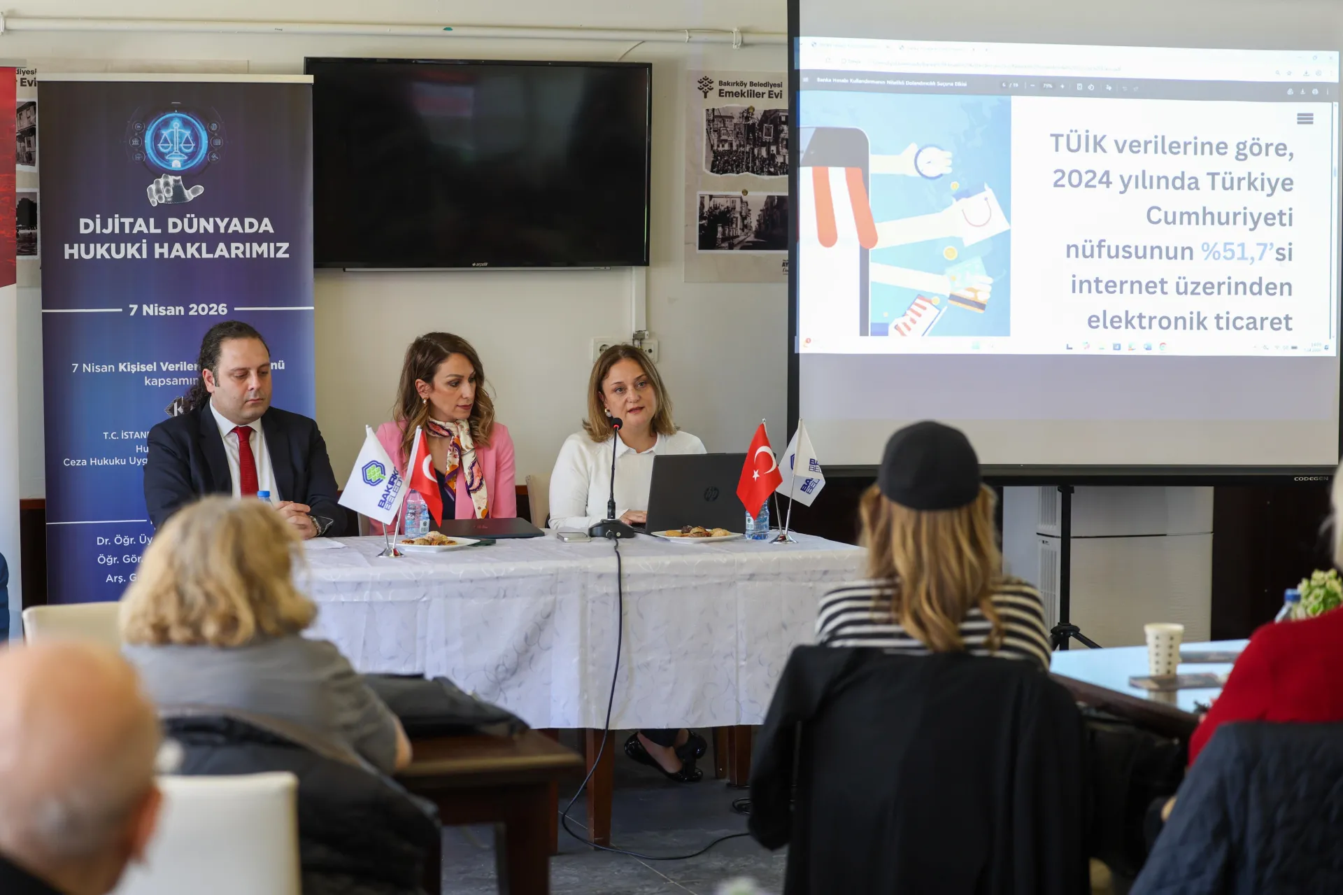 BAKIRKÖY’DE KVKK PANELİ DÜZENLENDİ