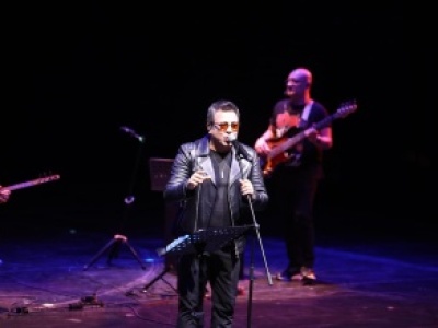 BARIŞ MANÇO VE CEM KARACA BAKIRKÖY’DE ANILDI