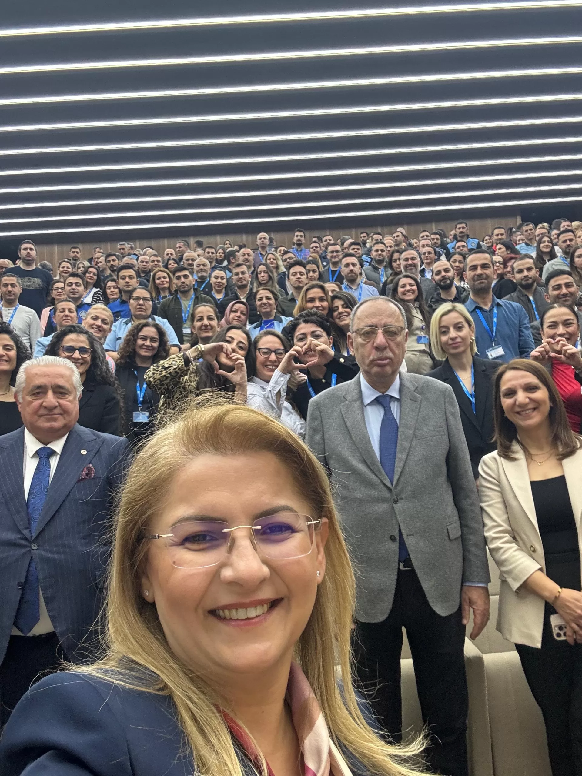BAŞKAN OVALIOĞLU PERSONELİYLE BAYRAMLAŞTI