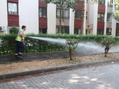 BAKIRKÖY’DE TEMİZLİK SEFERBERLİĞİ SÜRÜYOR