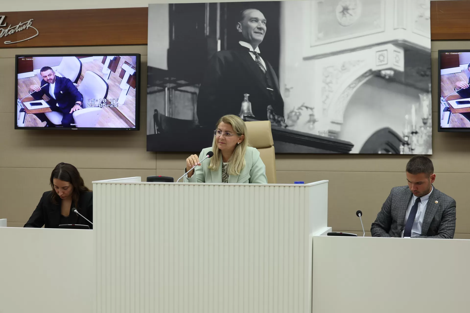 BAKIRKÖY BELEDİYESİ’NDEN ÖĞRENCİLERE EĞİTİM DESTEĞİ