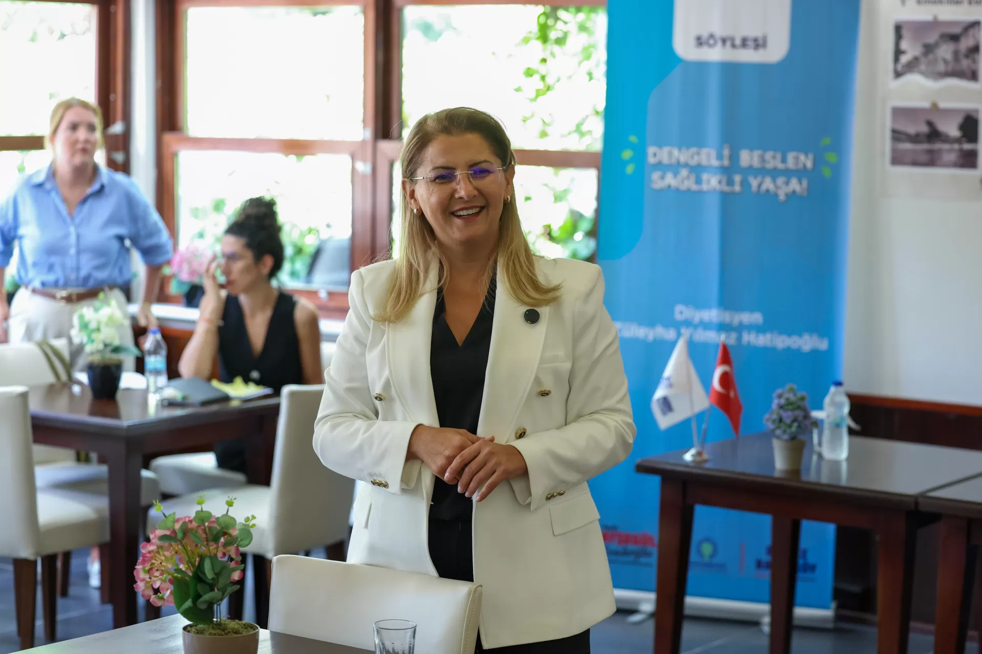 BAKIRKÖY’DE “DENGELİ BESLEN, SAĞLIKLI YAŞA” SÖYLEŞİSİ