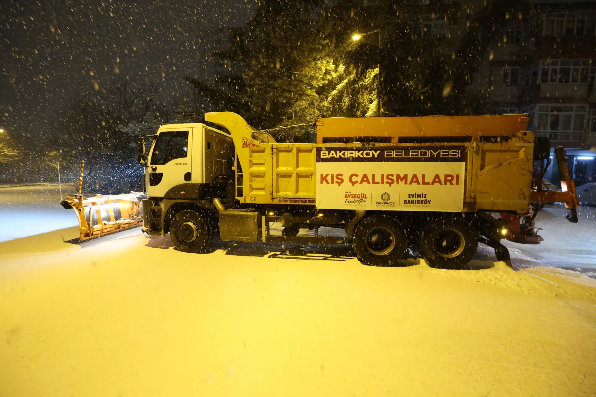 BAKIRKÖY BELEDİYESİ KARDA KIŞTA 7/24 SAHADA