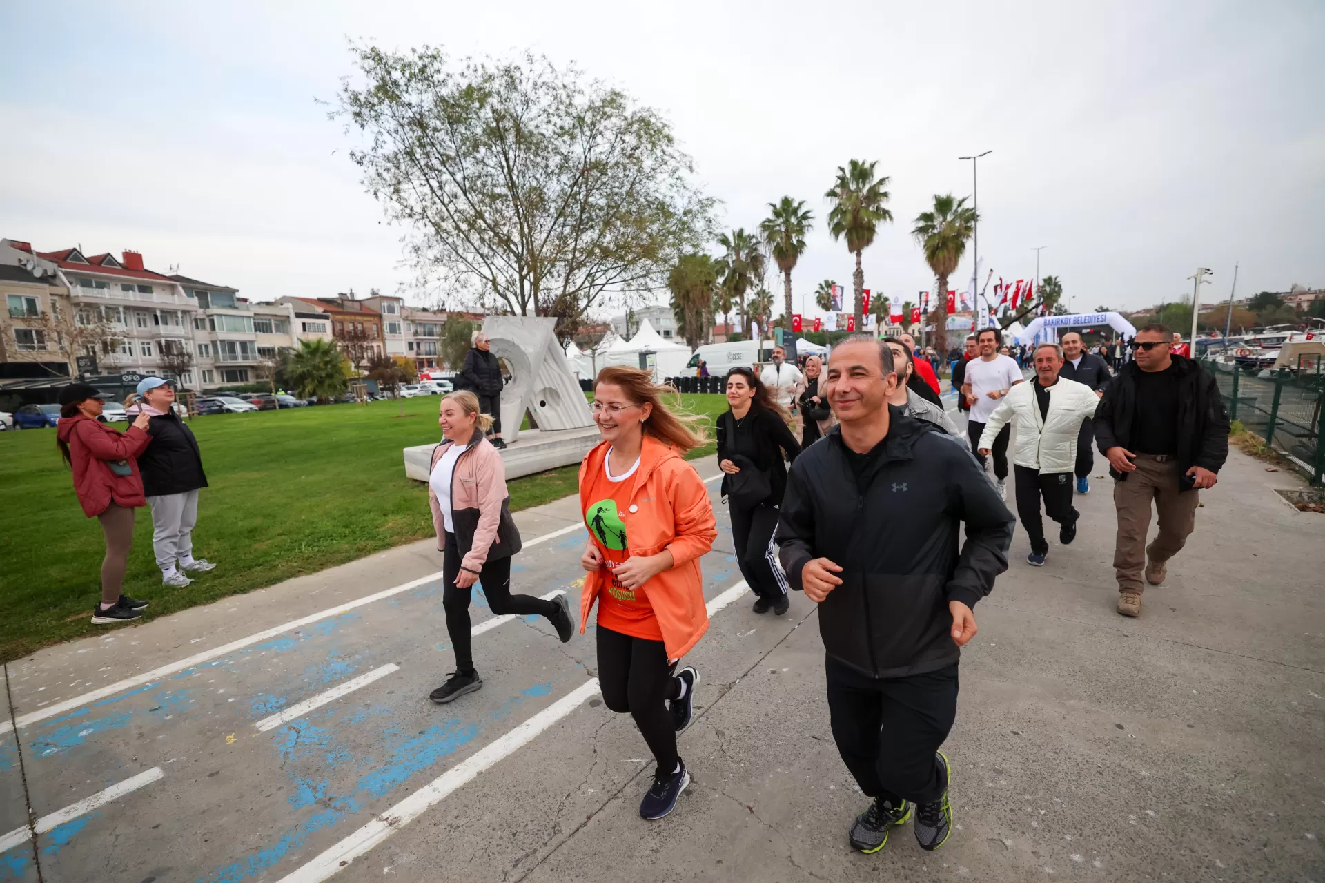 BAKIRKÖY’DE ÖĞRETMENLER GÜNÜ KOŞUSU