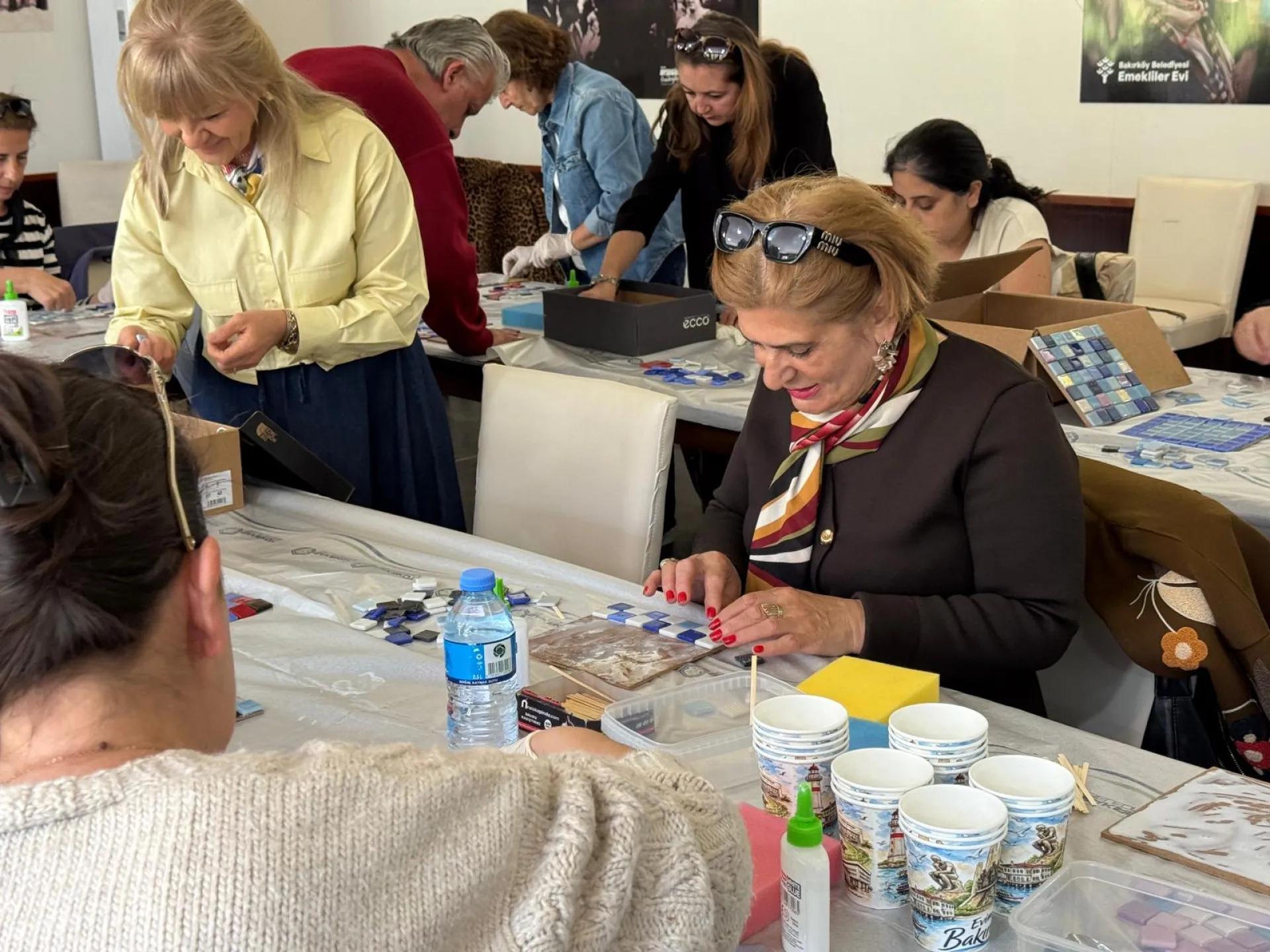 BAKIRKÖY’DE ATIK CAMLAR SANATA DÖNÜŞTÜ