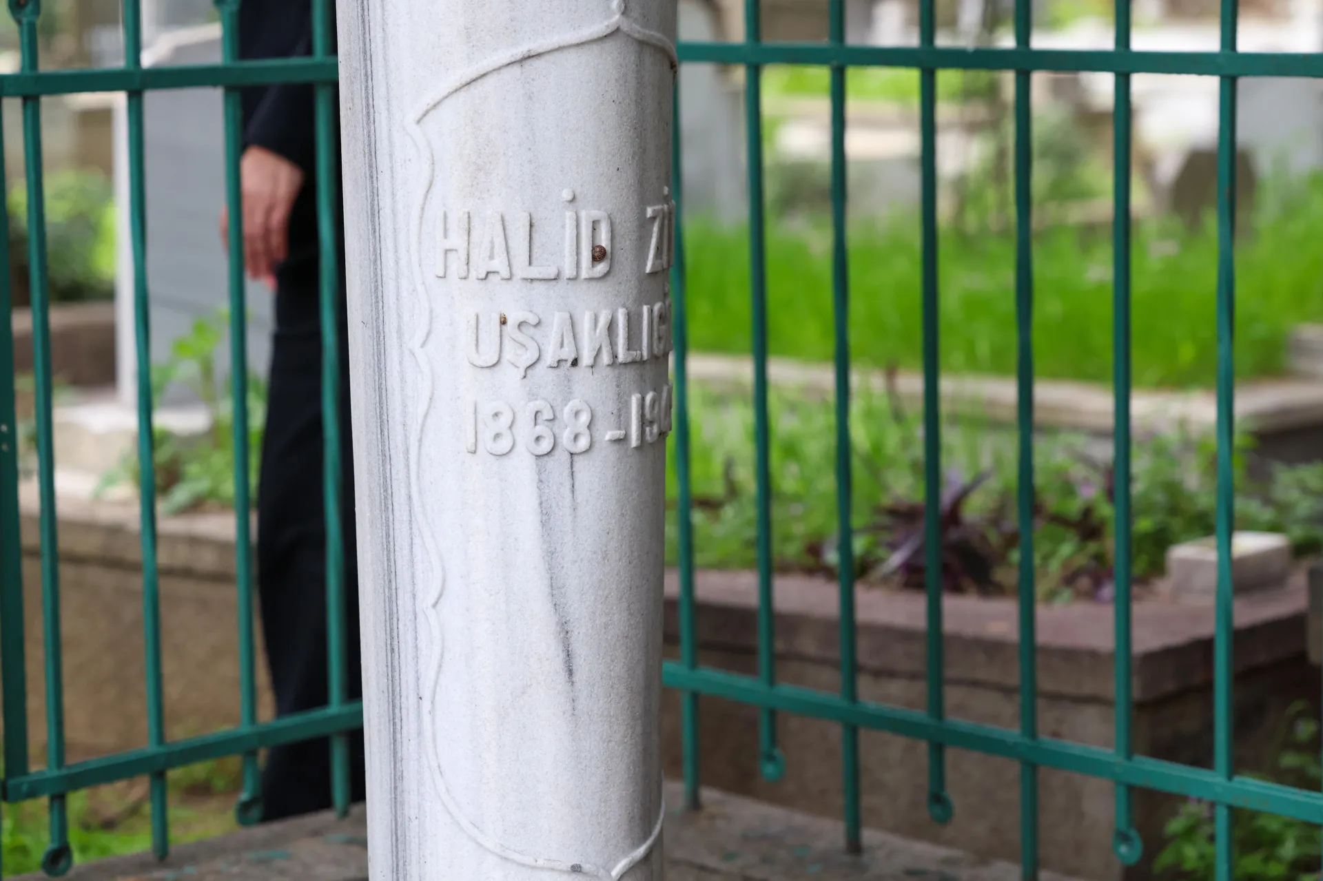 HALİD ZİYA UŞAKLIGİL MEZARI BAŞINDA ANILDI