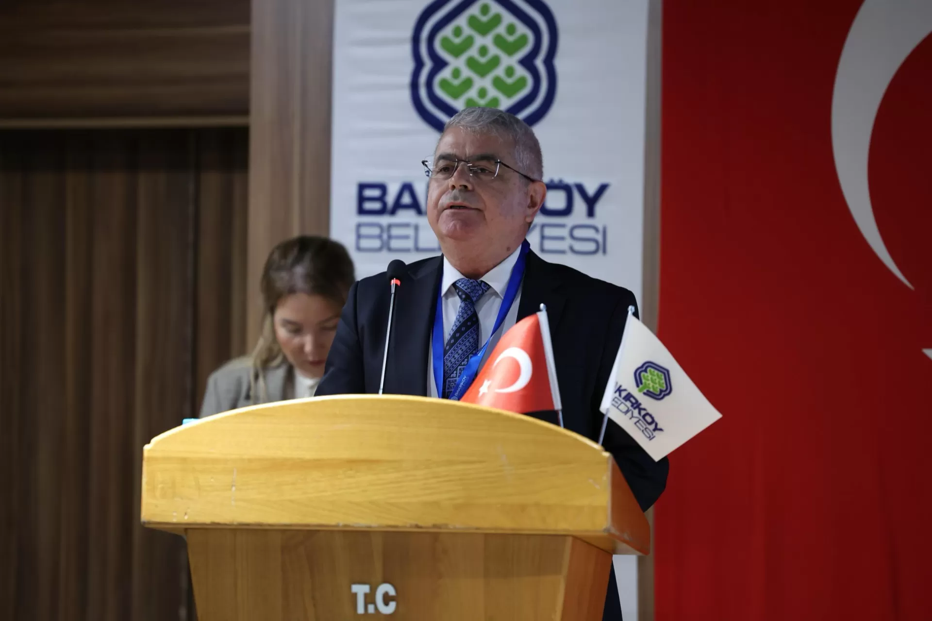 BAKIRKÖY BELEDİYESİ “SOKAK HAYVANLARI ÇALIŞTAYI” DÜZENLEDİ