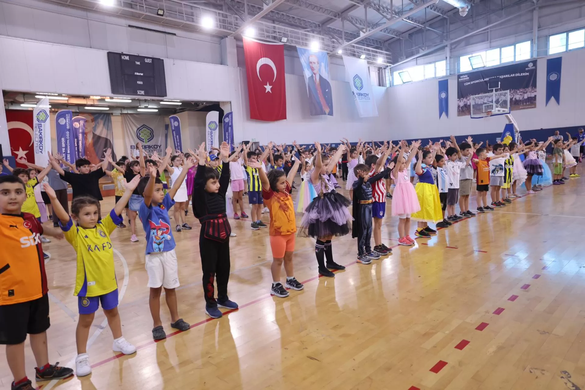 BAKIRKÖY YAZ SPOR OKULU’NDAN KAPANIŞ ŞÖLENİ