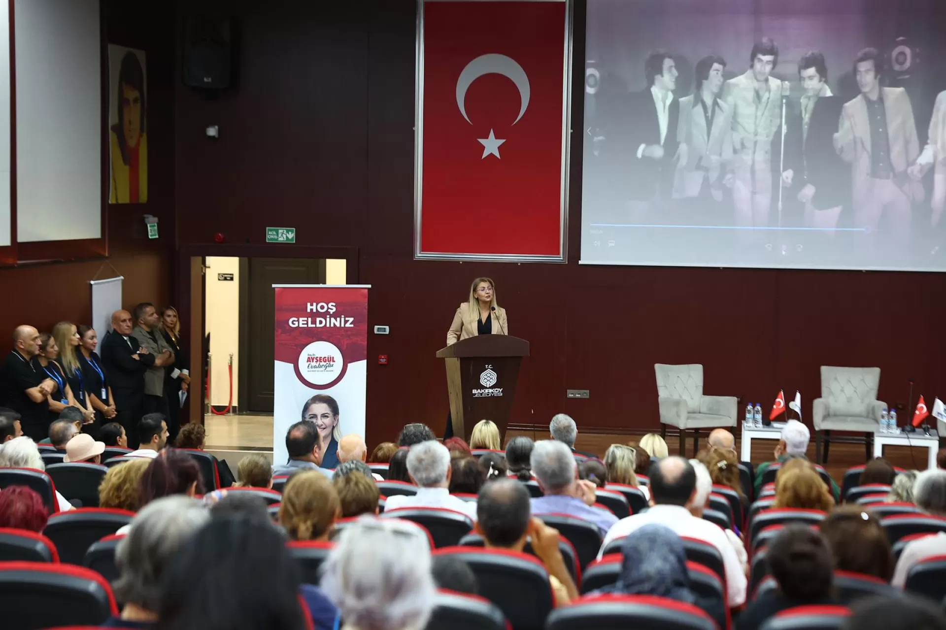 TARIK AKAN BAKIRKÖY'DE ANILDI