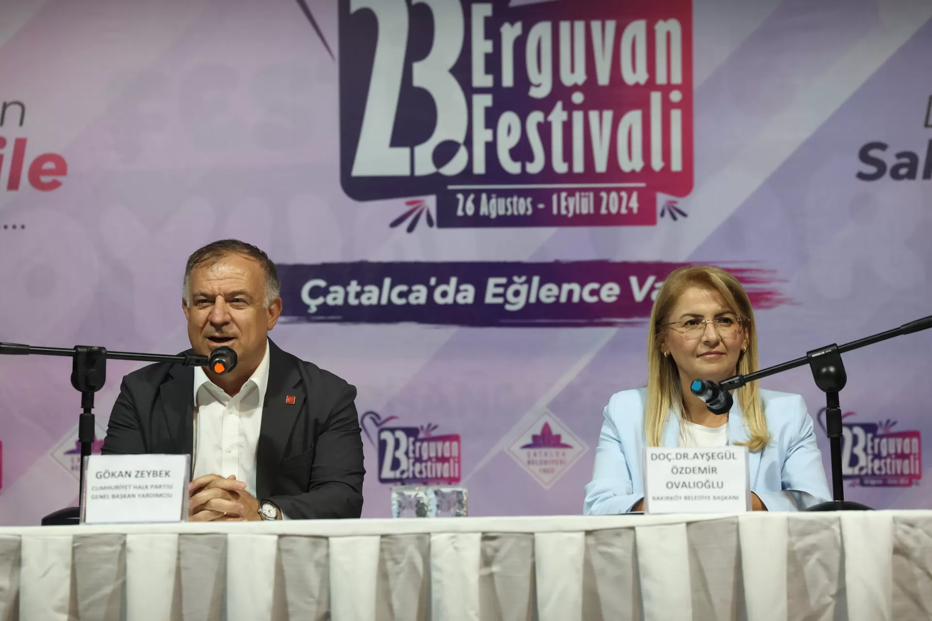 BAŞKAN OVALIOĞLU, "KADINLARIN YEREL YÖNETİMLERDEKİ BAŞARILARI VE KARŞILAŞTIKLARI ZORLUKLAR" PANELİNDE KONUŞTU