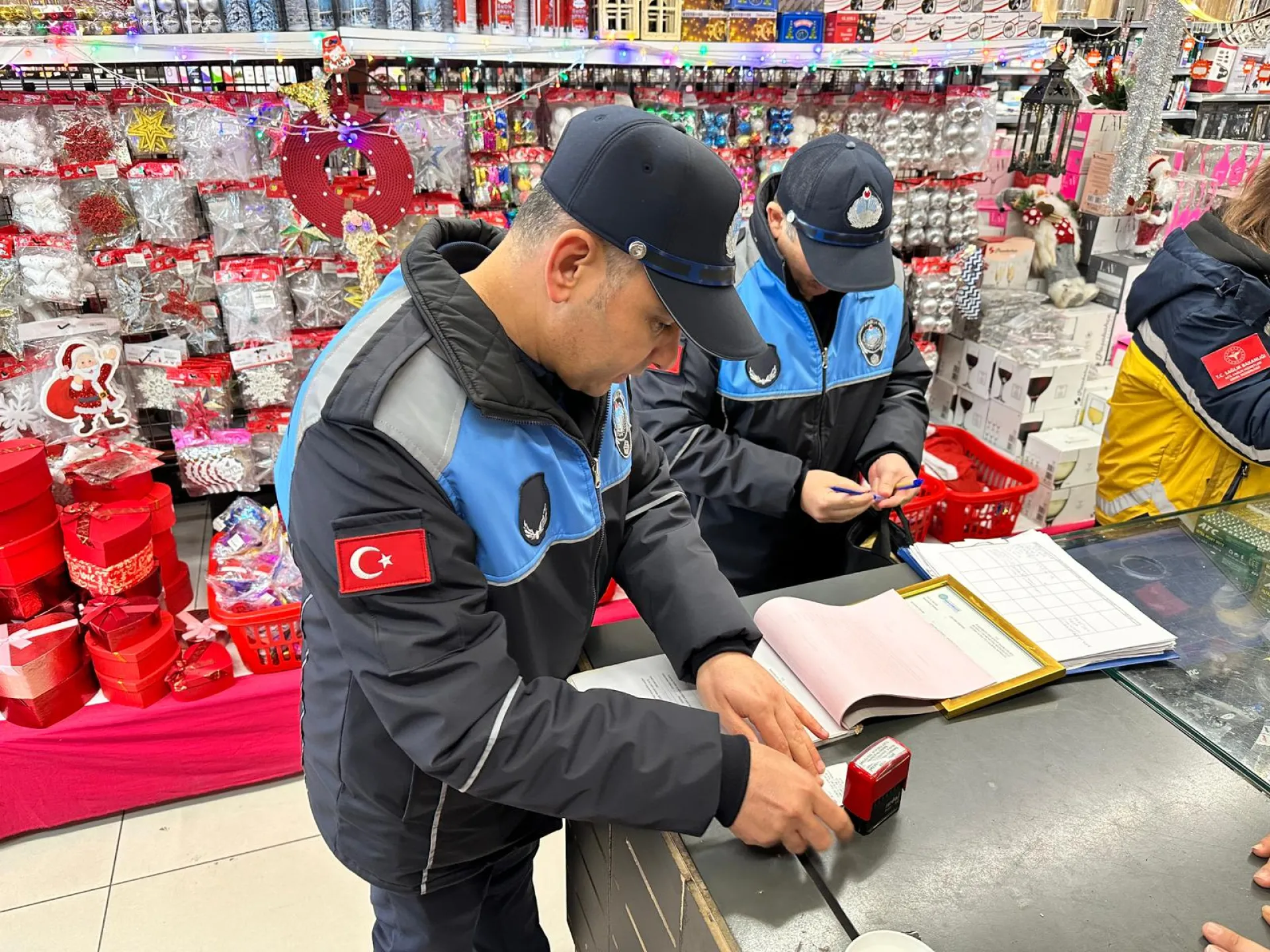 BAKIRKÖYLÜLER YENİ YILA GÜVENLE GİRİYOR