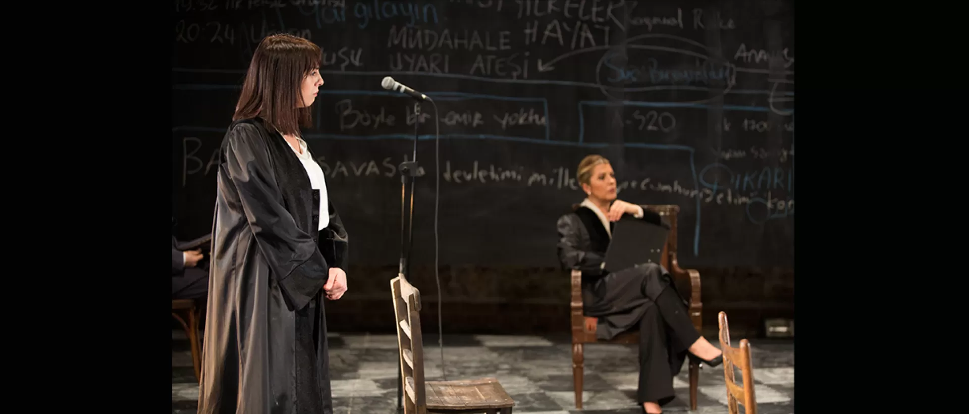 ''Terör'' Oyunu Bakırköy Belediye Tiyatroları Yeni Sezonda Gösterime Başladı