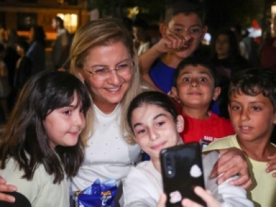 YAZ AKŞAMLARINDA SİNEMA KEYFİ BAKIRKÖY’DE DEVAM EDİYOR
