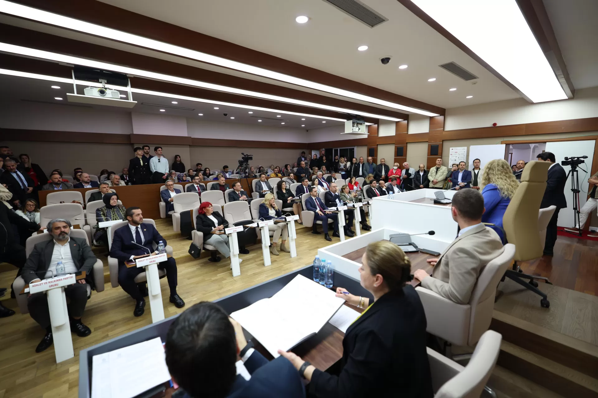 BAKIRKÖY BELEDİYESİ MECLİSİNDEN KÜLTÜR VE ÇEVRE DOSTU KARARLAR