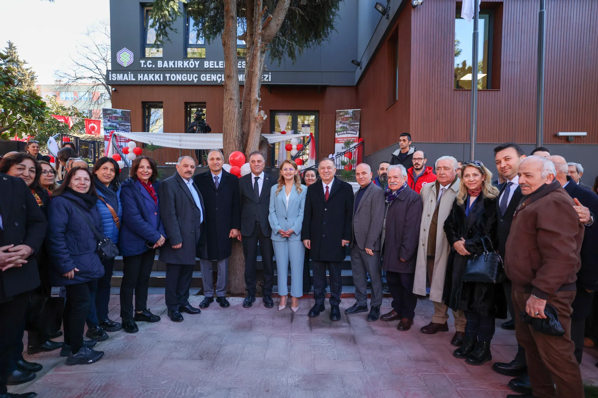 BAKIRKÖY’DE GENÇLERE YENİ MERKEZ
