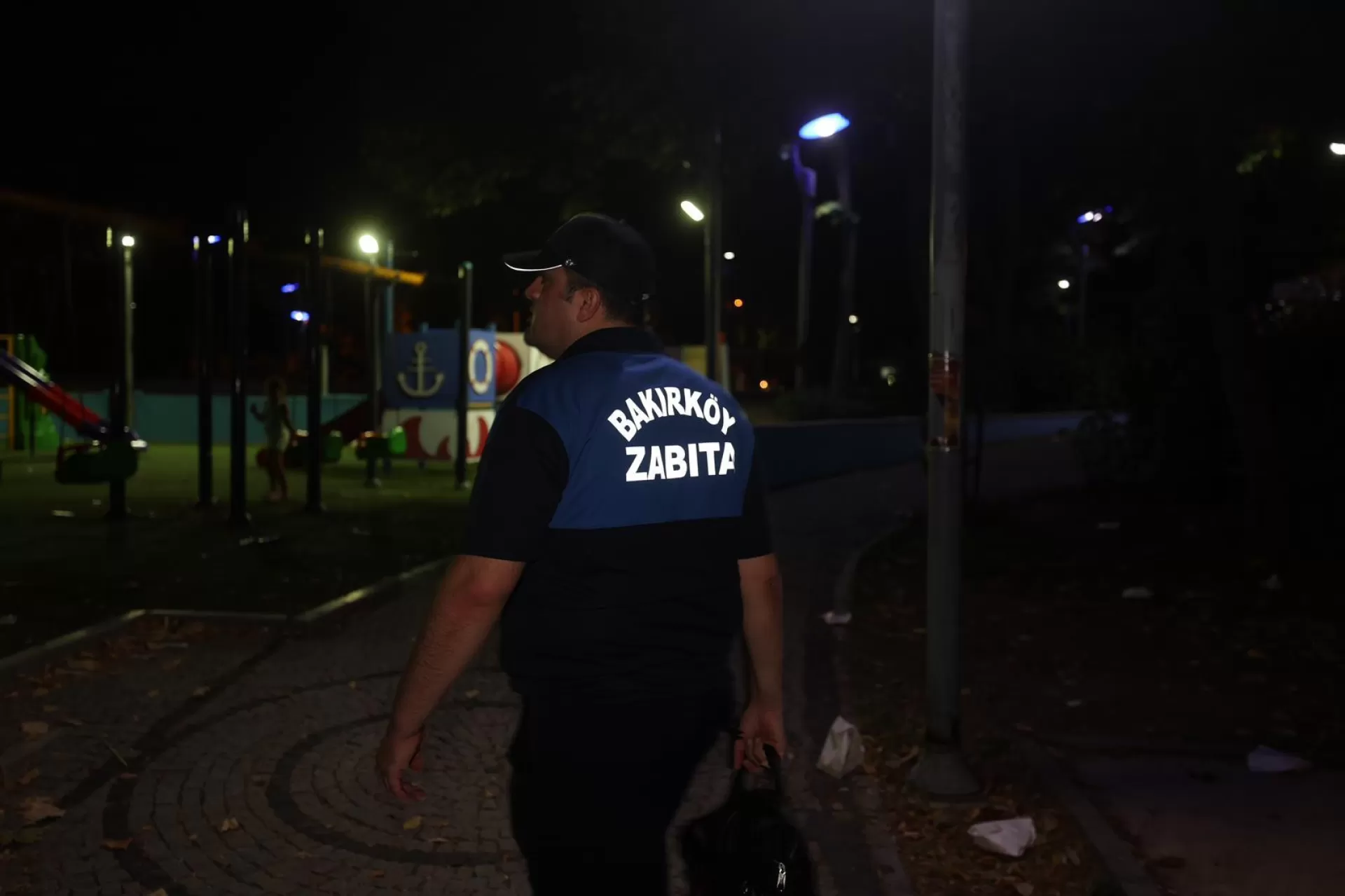 BAKIRKÖY ZABITASI ÇEVREYİ KİRLETENLERE GÖZ AÇTIRMIYOR