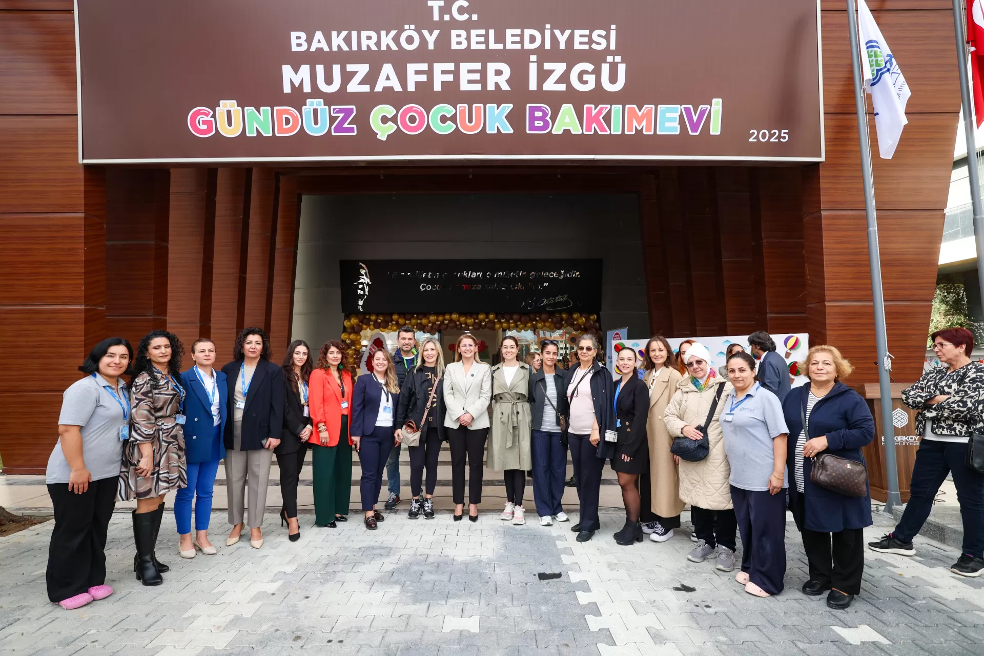 BAKIRKÖY’DE MUZAFFER İZGÜ GÜNDÜZ ÇOCUK BAKIMEVİ AÇILDI