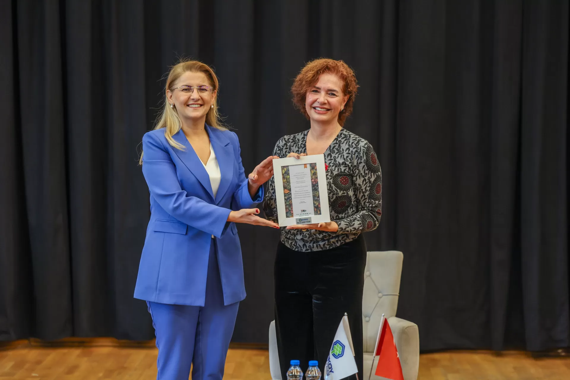 ÖZLEM GÜRSES BAKIRKÖY’DE “UMUDU” KONUŞTU